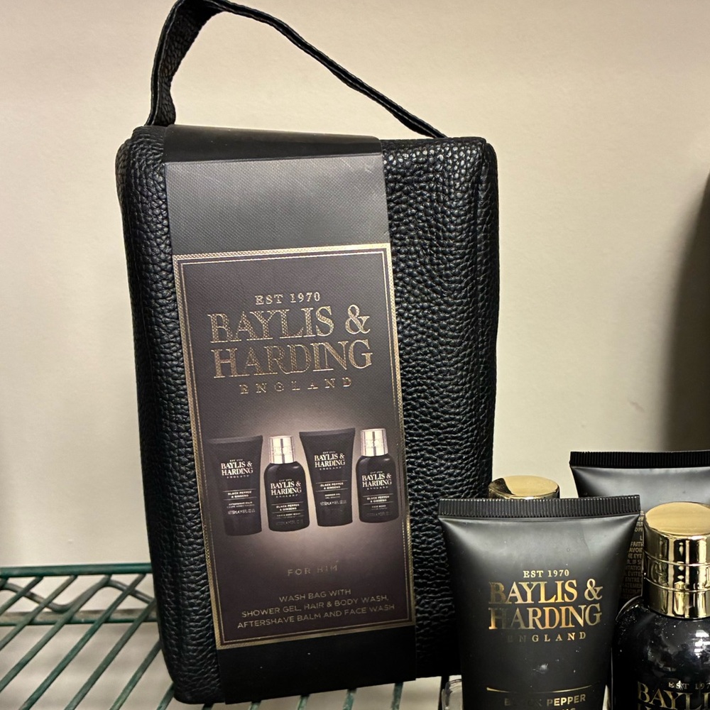Men’s Grooming Bag Gift Set - Picture 2 of 3